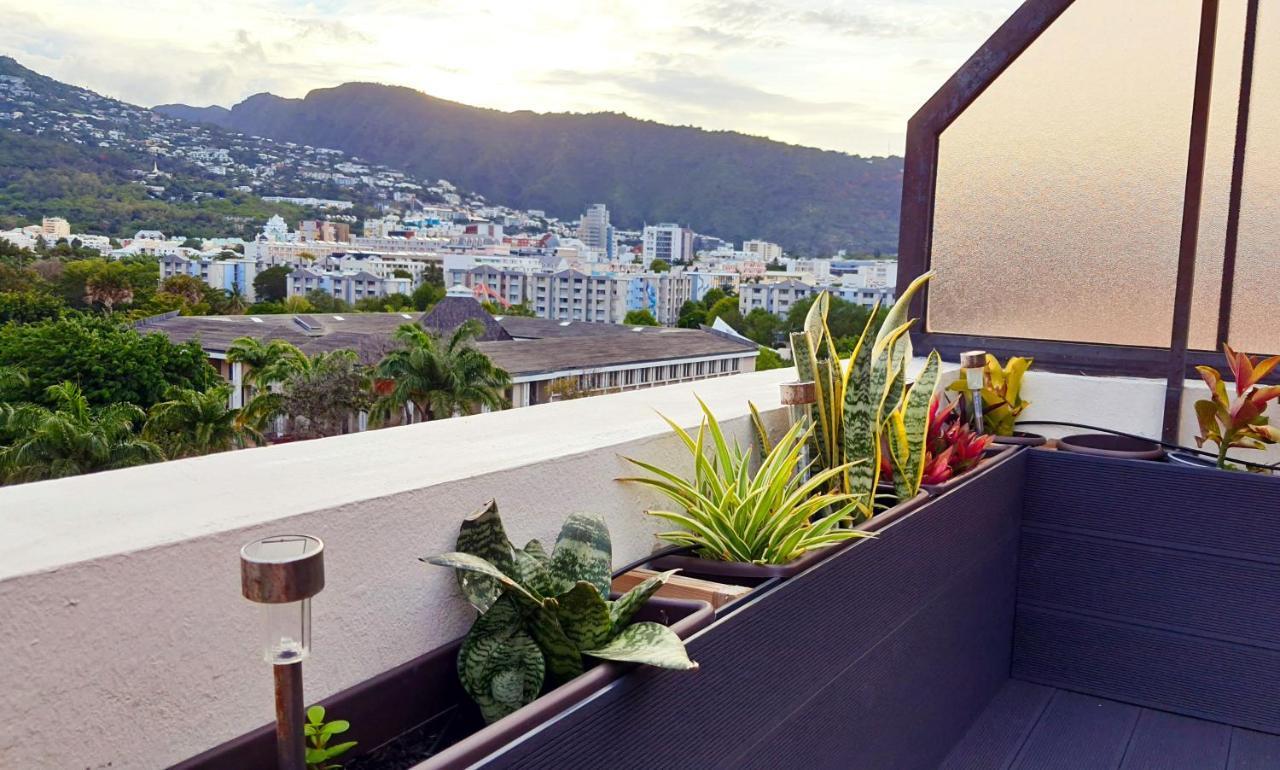 Rooftop - L'Appartement En Haut Saint-Denis Kültér fotó