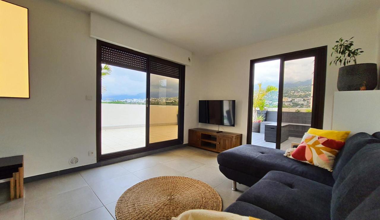 Rooftop - L'Appartement En Haut Saint-Denis Kültér fotó