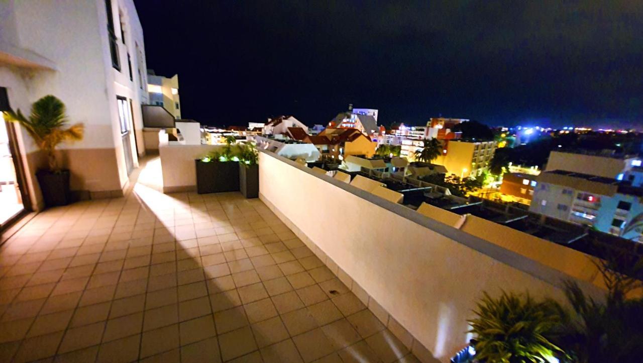 Rooftop - L'Appartement En Haut Saint-Denis Kültér fotó