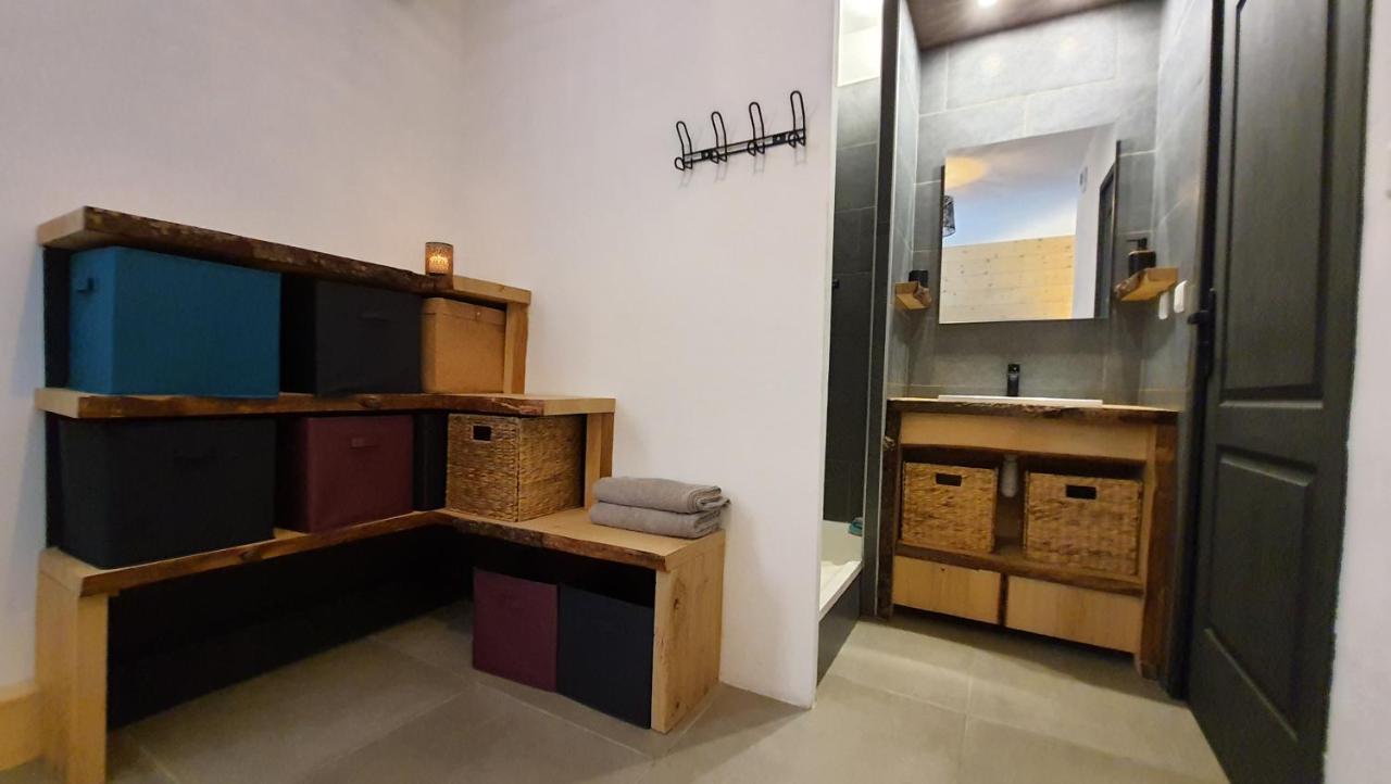 Rooftop - L'Appartement En Haut Saint-Denis Kültér fotó